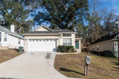 Main picture of 3825 McFarlane Dr