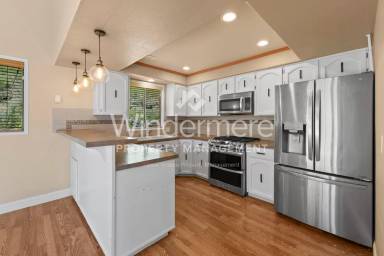 Main picture of 15511 N Cincinnati St