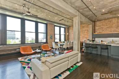 Main picture of 1327 W Washington Blvd