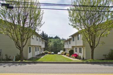 Main picture of 4742 SW Vermont St