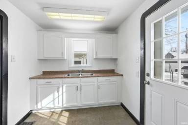 Main picture of 1104 Elmwood Ave