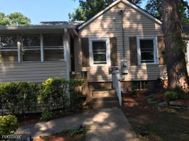 Main picture of 553 Marktrey Pl NW