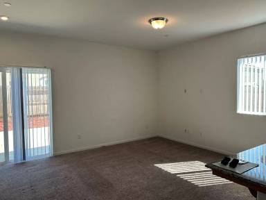 Main picture of 120 Tamara Ct