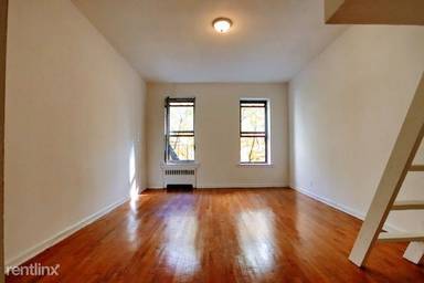 Main picture of 206 E 70th St
