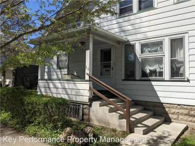 Main picture of 86 Juniper St