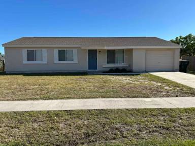 Main picture of 4523 Aladdin Ave