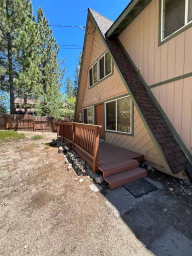 Main picture of 3331 W River Park Rd