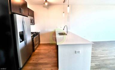 Main picture of Halsted Flats