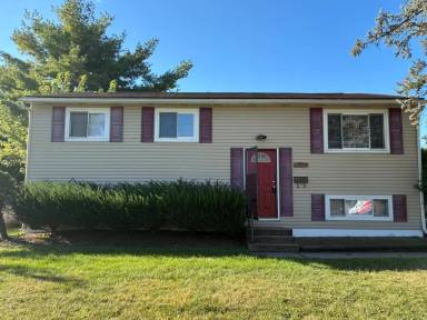 Main picture of 5071 Albany Dr