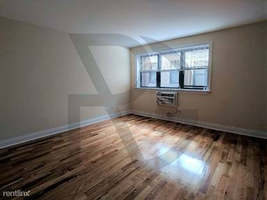 Main picture of 555 W Arlington Apartments