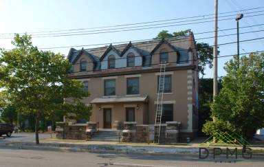 Main picture of 118 W Saint Joseph St