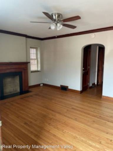 Main picture of 1507 1/2 Jackson St