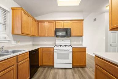 Main picture of 1609 Hueco Mountain Rd