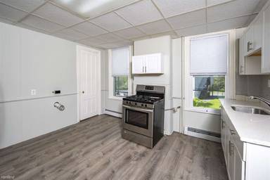 Main picture of 8 Stow Ave