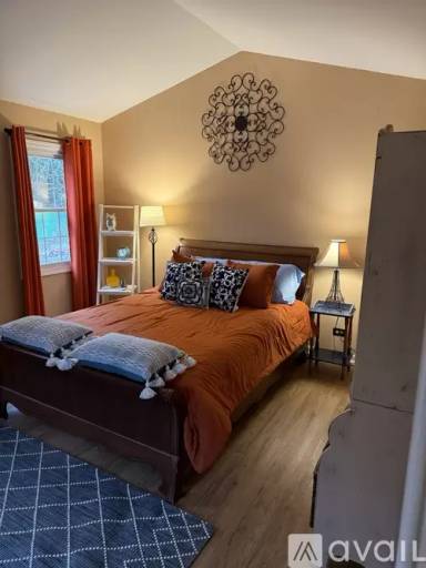 Main picture of 198 Mistwood Ln