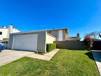 Main picture of 7369 Elmhurst Pl