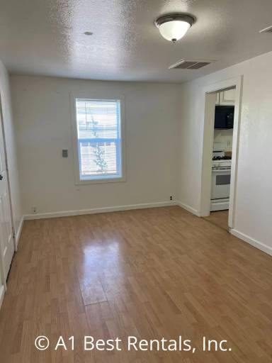 Main picture of 3643 Dakota Ave