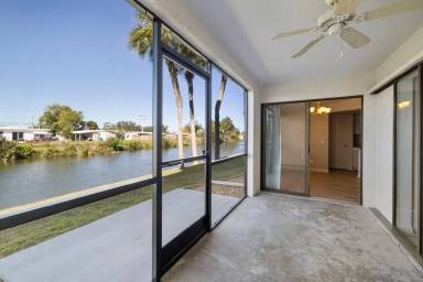 Main picture of 2486 Caring Way