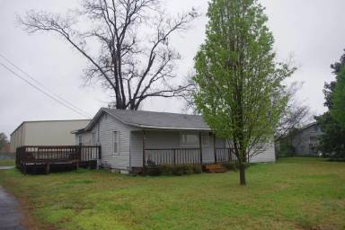 Main picture of 501 N Pecan St