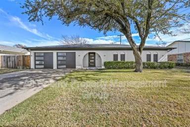 Main picture of 3108 Shady Brook Dr