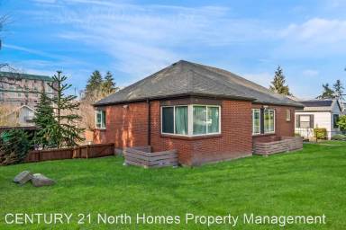 Main picture of 3506 Rockefeller Ave