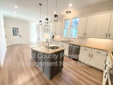 Main picture of 565 Wayt Rd
