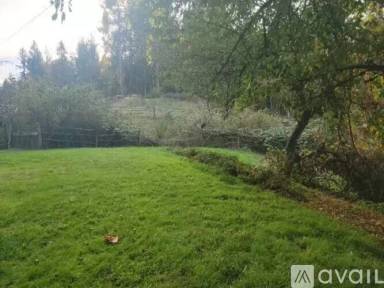 Main picture of 1525 248th Ave SE