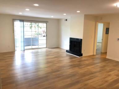 Main picture of 2050 S Bentley Ave