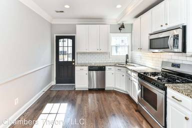Main picture of 1653 Gales St NE