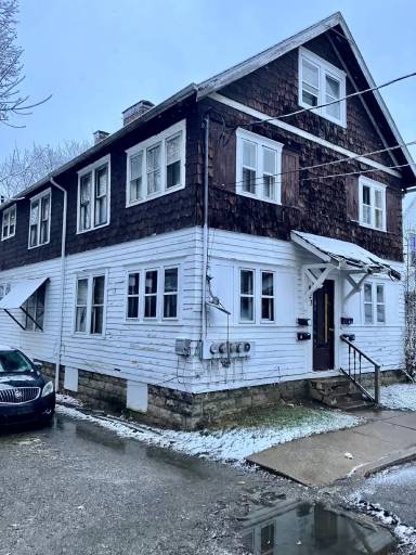 Main picture of 821-823 Lee Dr