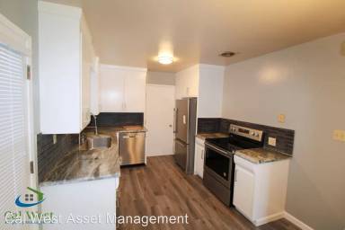 Main picture of 3385 Gonzaga Pl