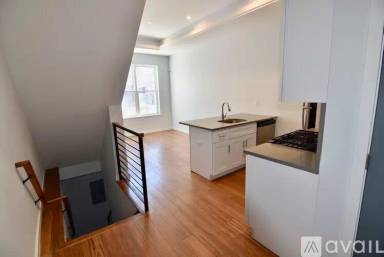 Main picture of 1402 N Franklin St