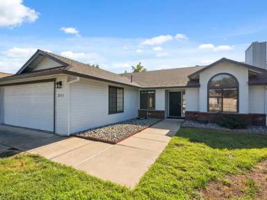 Main picture of 2553 Candlewood Dr