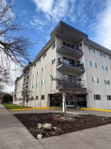 Main picture of 951 Ronald Ave