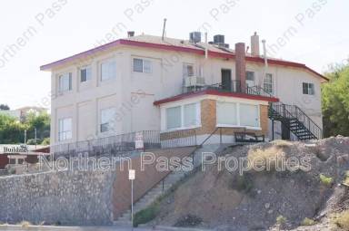 Main picture of 419 E Schuster Ave