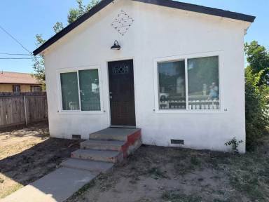 Main picture of 824 S Irwin St
