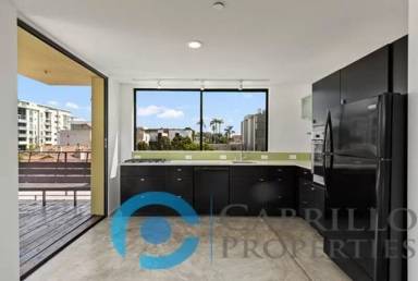 Main picture of Hillcrest - Centre St Lofts