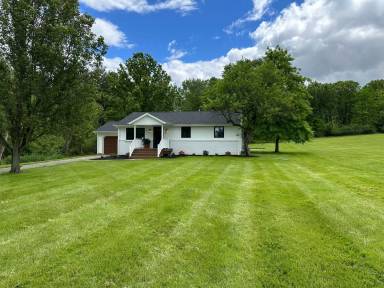 Main picture of 2685 Haus Blvd