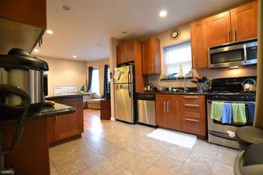 Main picture of 2 Montfern Ave