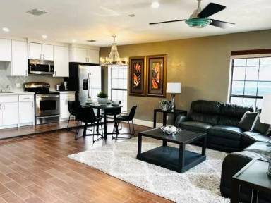 Main picture of 9812 Las Palmas