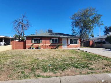 Main picture of 2732 W Luke Ave