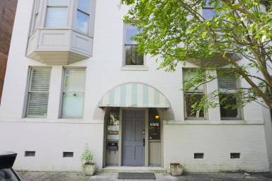 Main picture of 205 E Charlton St