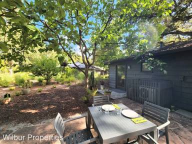 Main picture of 73 Parkwood Dr