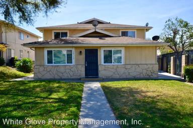 Main picture of 18112 Camino Bello