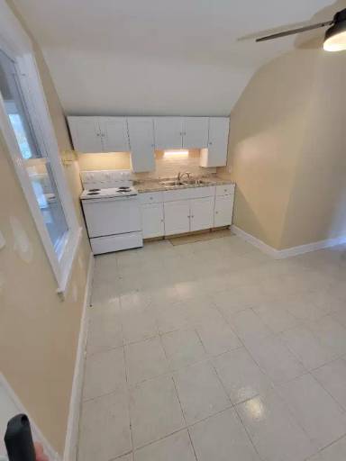 Main picture of 83 Lawndale Ave