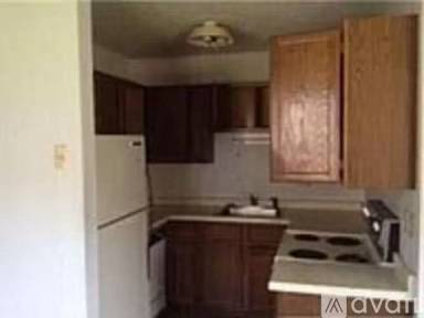 Main picture of 1395 Farrington St