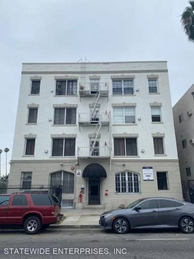 Main picture of 109 S Normandie Ave
