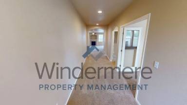 Main picture of 212 SW Doans Ave