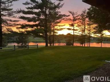 Main picture of 1780 Country Club Dr