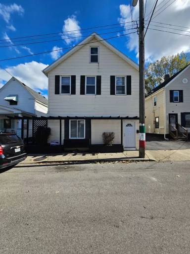 Main picture of 1327 W 67th St